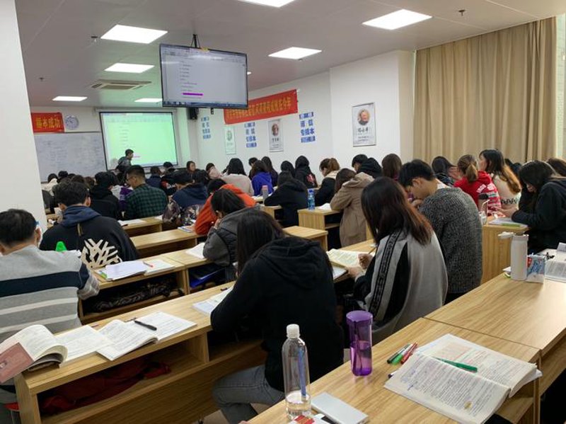 课后辅导——点亮孩子成长路上的明灯